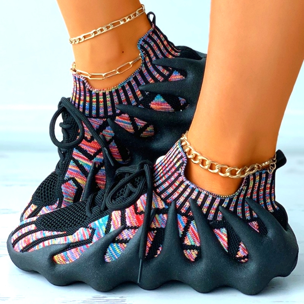 NEW Lightweight Knit Colorful Muffin Sneaker, Size 6